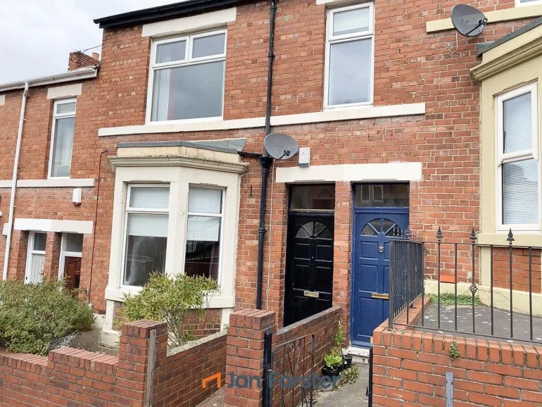 Flat Dean Street in Gateshead