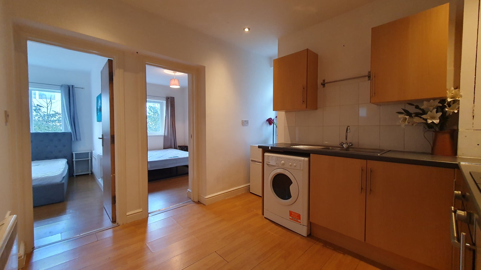 Flat Broadway in Pontypridd
