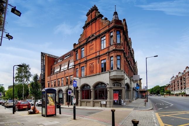 Flat Lithos Road in London