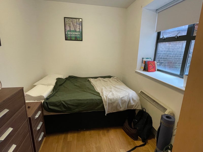Room Fieldgate Street in Greater London