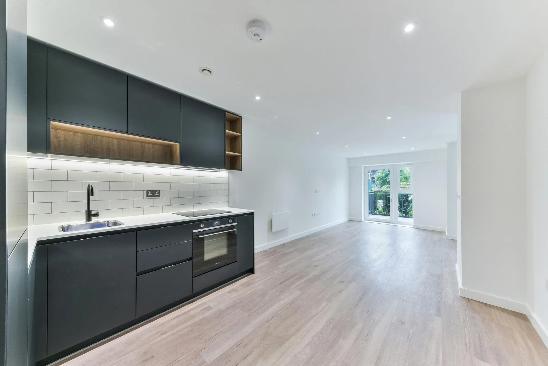 Flat East Drive in Greater London