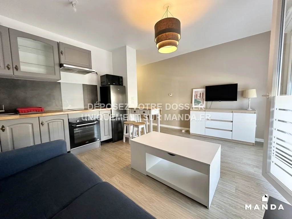 Flat Mail des Corses in Meaux