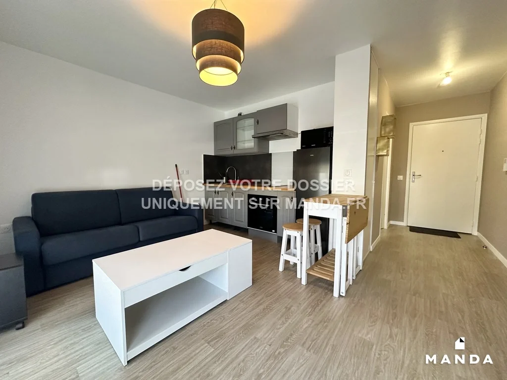 Flat Mail des Corses in Meaux
