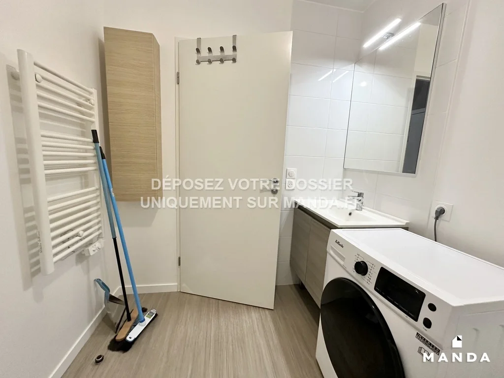 Flat Mail des Corses in Meaux