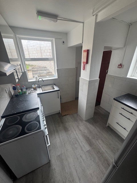 House Russell Rise in Luton