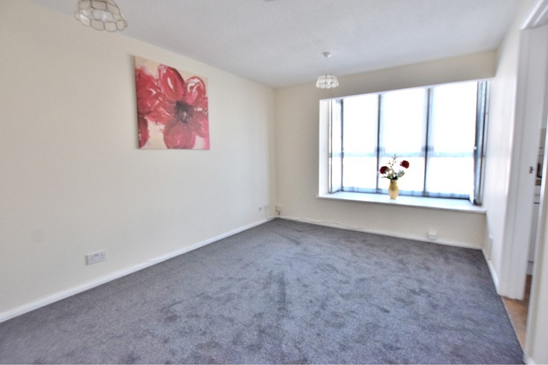 Flat Alderman's Hill in Greater London