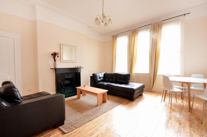 Flat Arcadia Street in Greater London