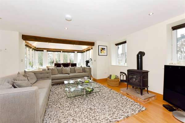 House Henley Road in Marlow