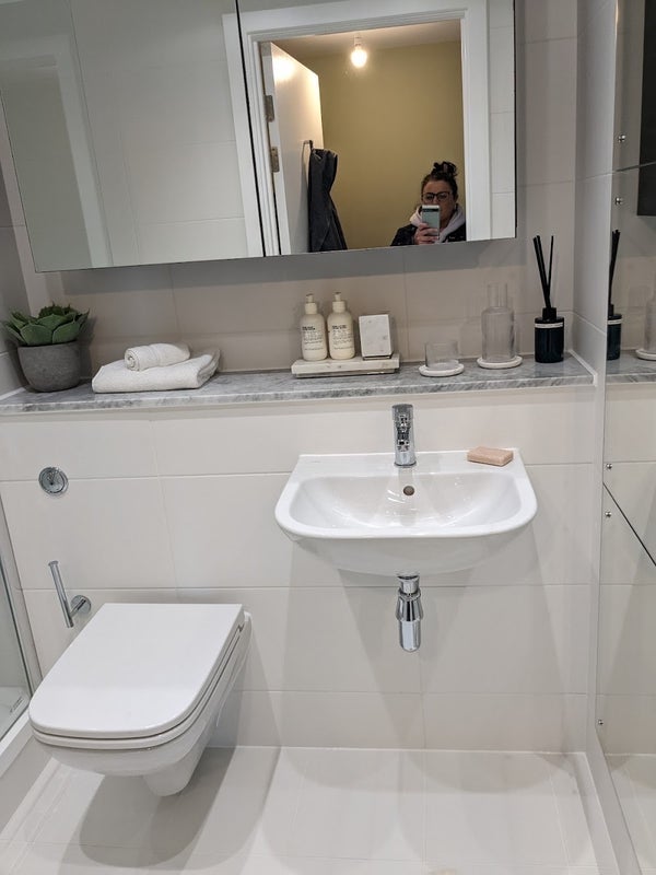 Room Dearmans Place in Salford
