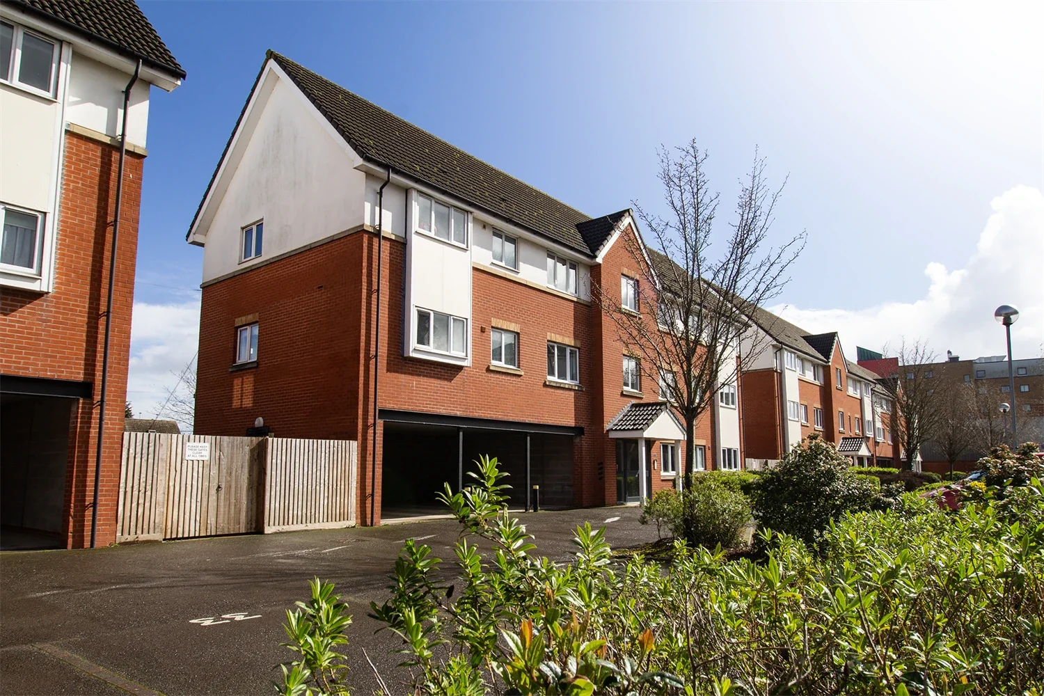 Flat Barnsdale Close in Charnwood
