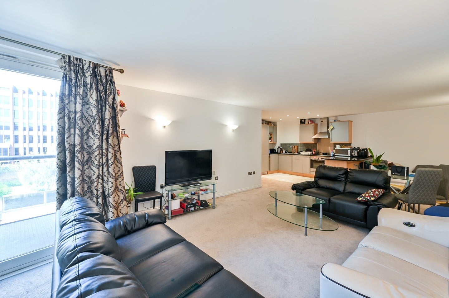 Flat Great Dover Street in Greater London
