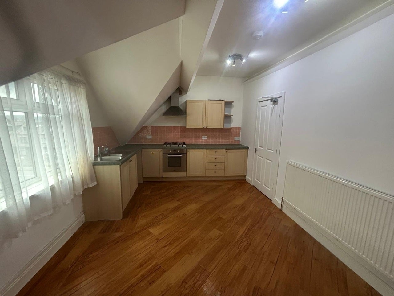 Flat Redburn Road in Bradford