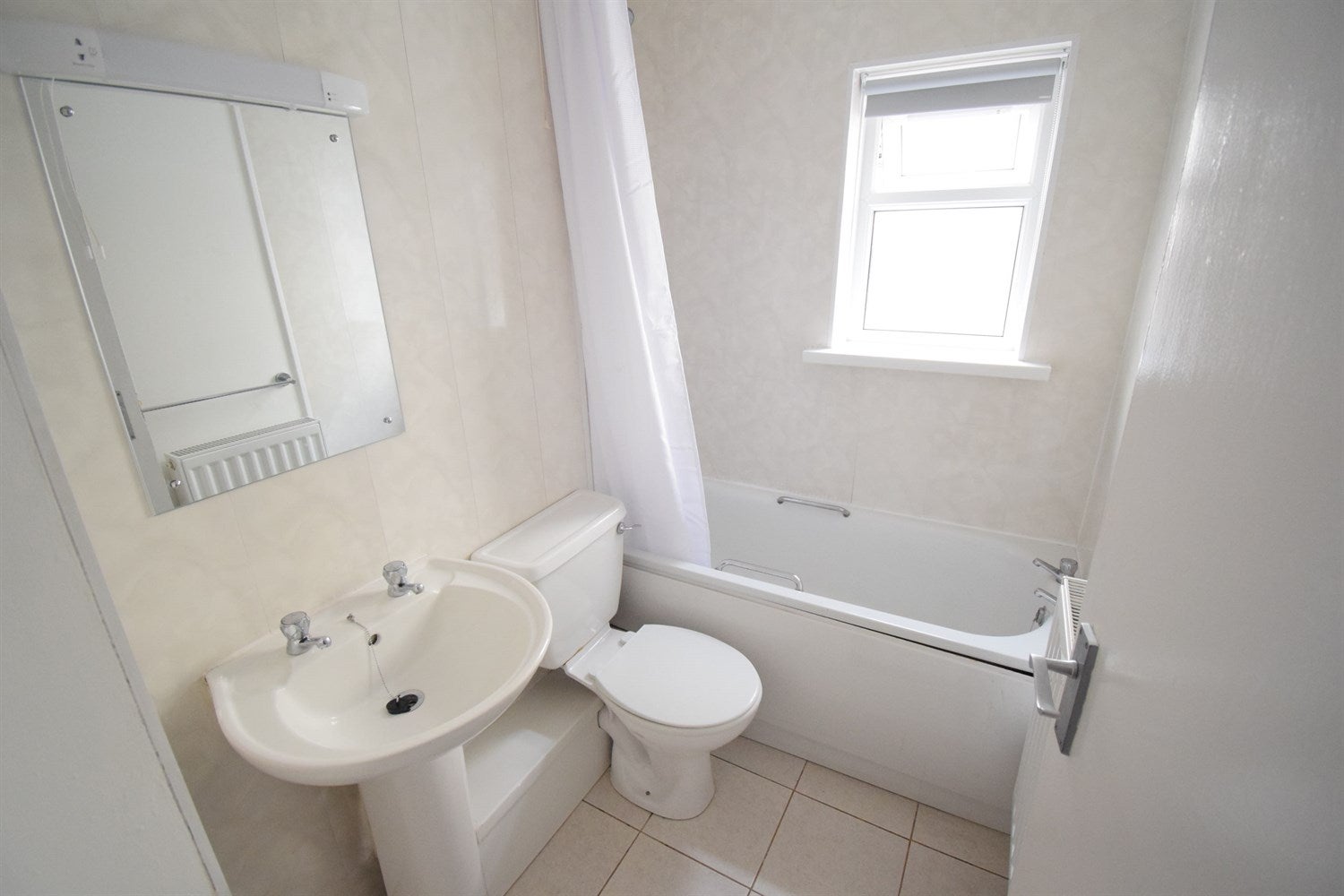 Flat Whitchurch Road in Cardiff
