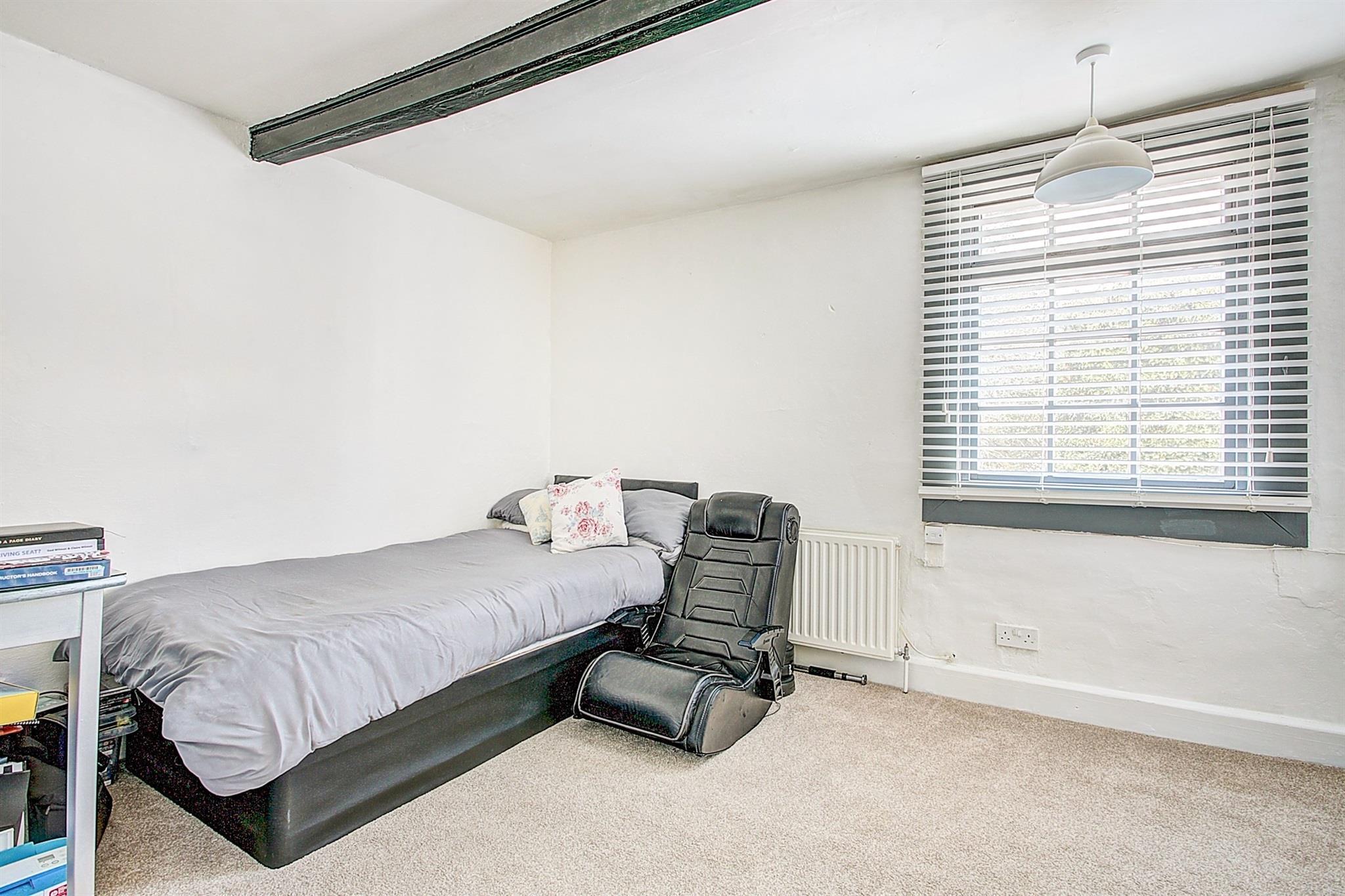 Flat Little Whyte in Huntingdonshire