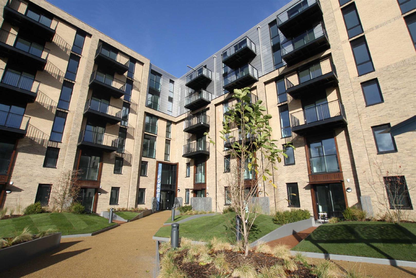 Flat Waterview Lane in Salford