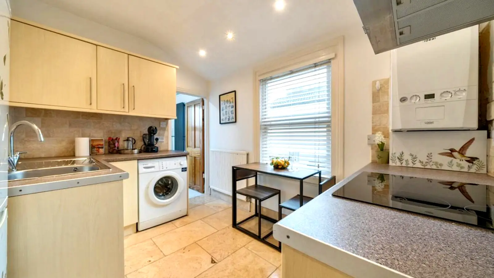Flat Brookdene Road in Greater London