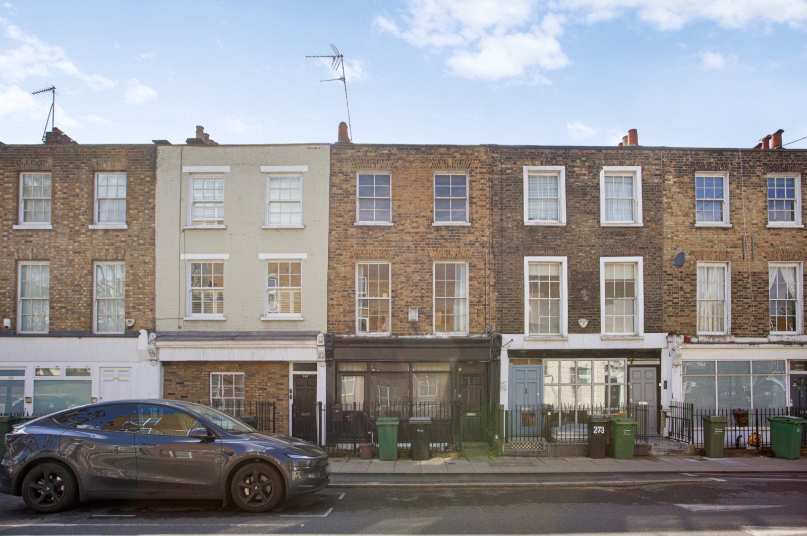 Flat Royal College Street in Greater London