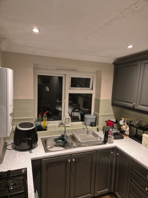 Room Waters Edge in Maidstone