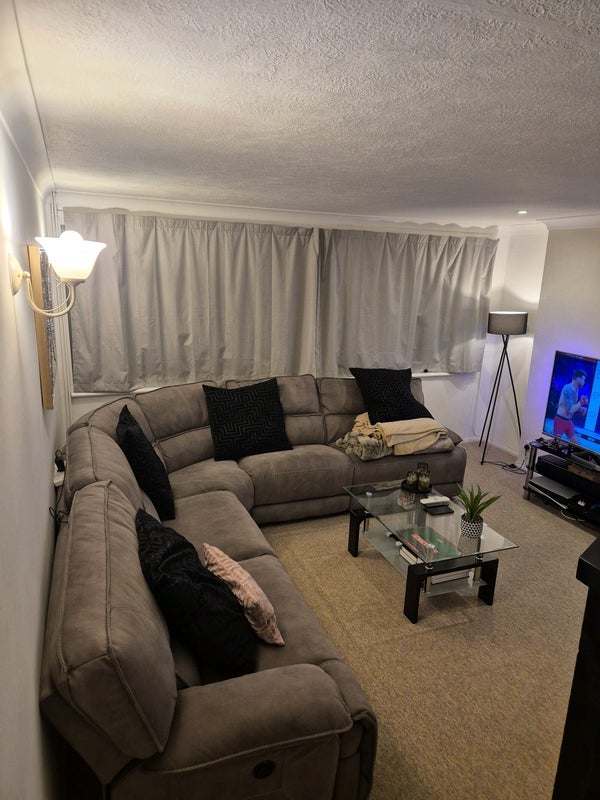 Room Waters Edge in Maidstone