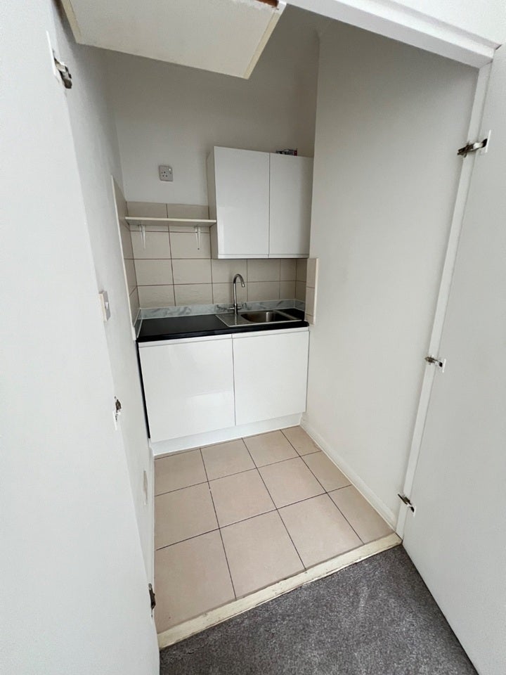 Flat The Grove in Greater London