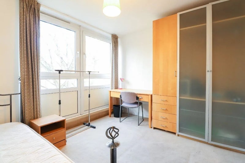 Flat Stanhope Street in Greater London