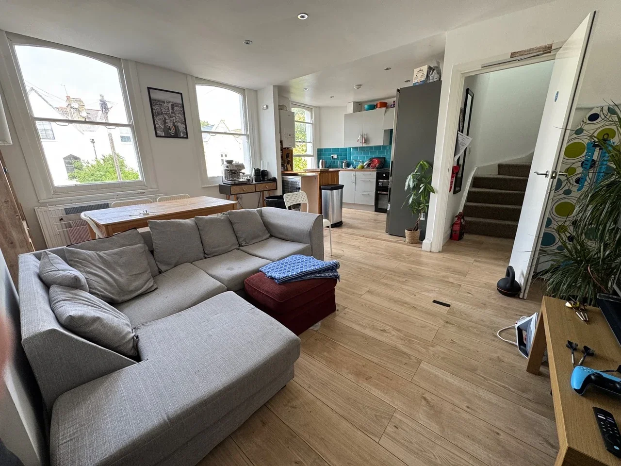 Flat Montpelier Road in Greater London