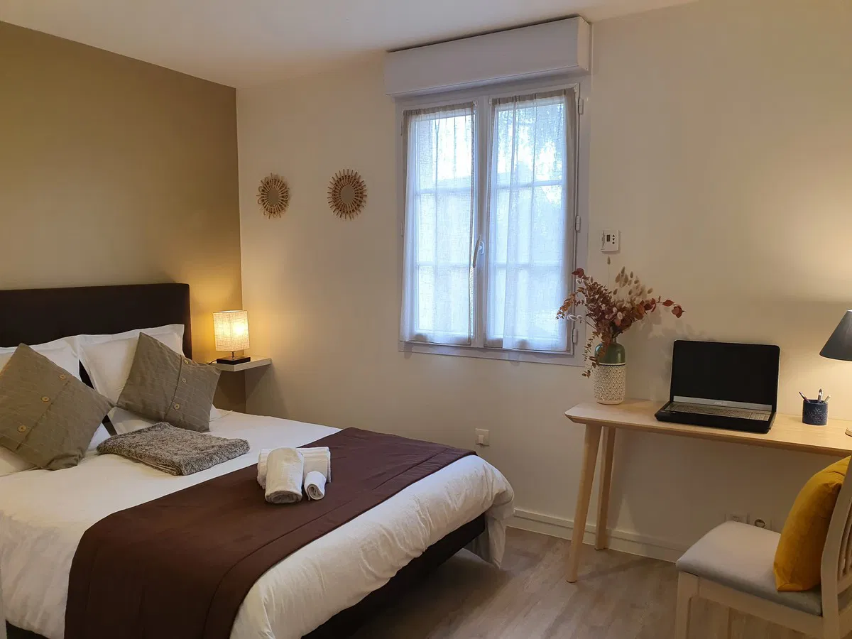 Room Rue Paul Doumer in Les Mureaux