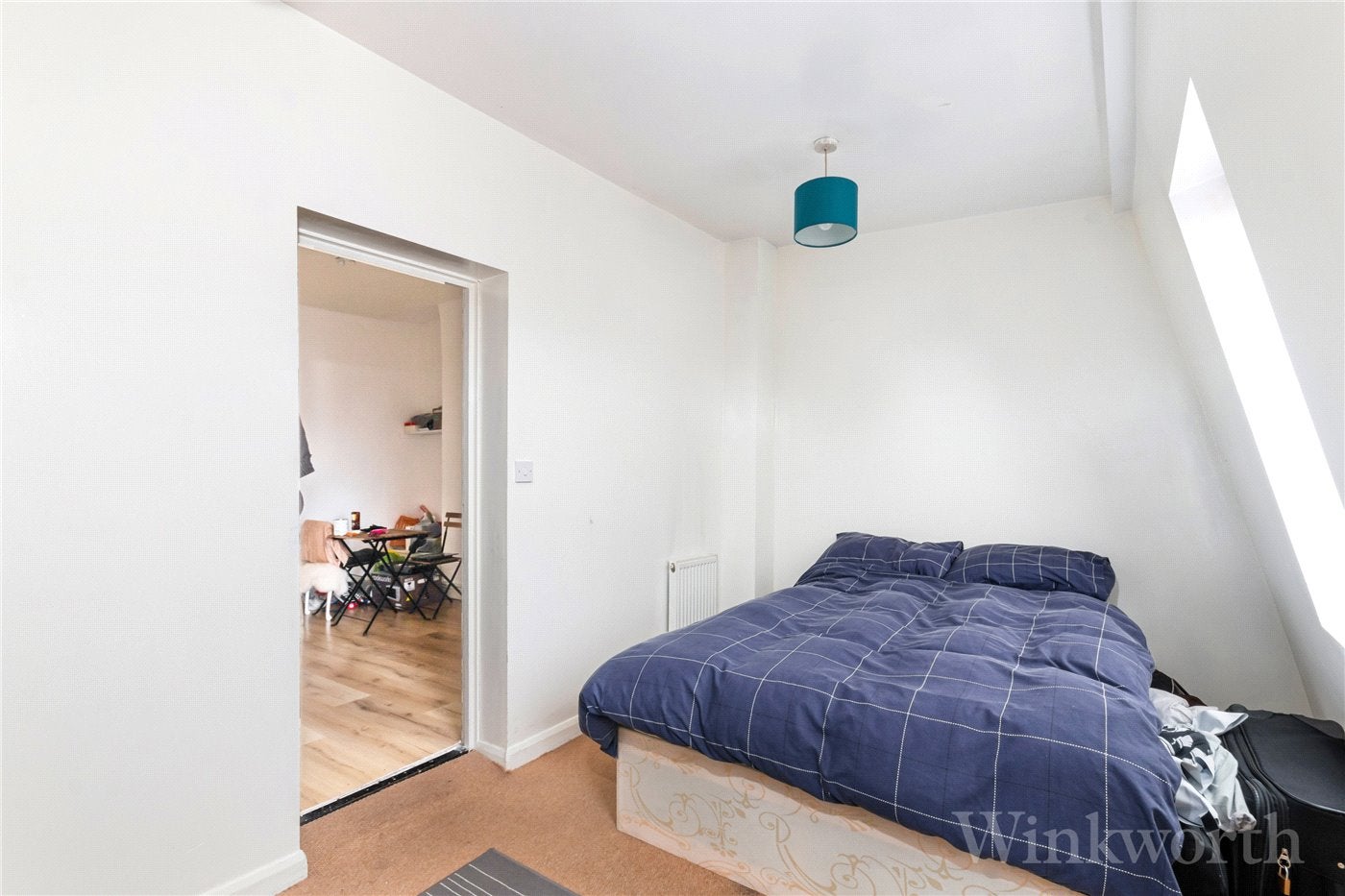 Flat Peckham High Street in Greater London