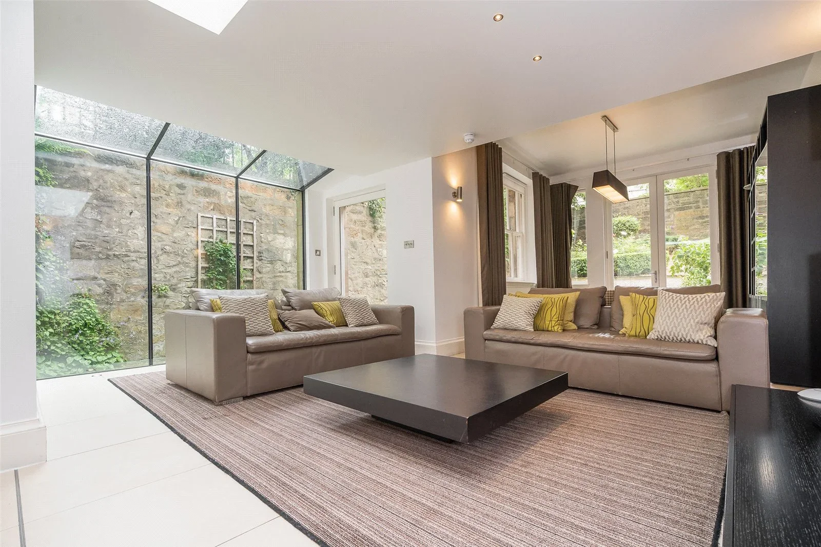 Flat Rothesay Place in City of Edinburgh