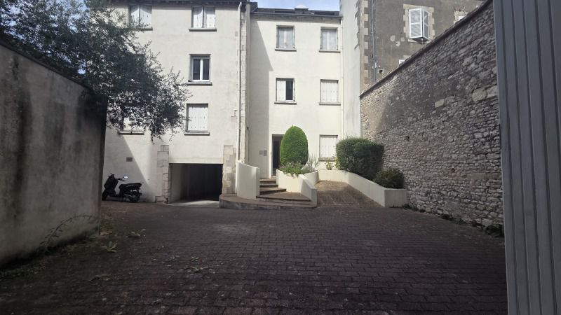 Flat Rue Notre-Dame-de-Recouvrance in Orléans