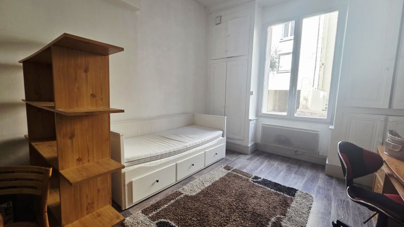 Flat Rue Notre-Dame-de-Recouvrance in Orléans