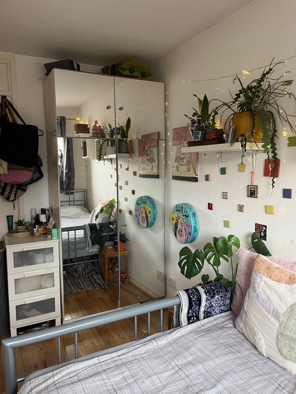 Room Canterbury Place in Greater London