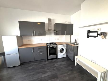 Flat Elm Grove in Portsmouth