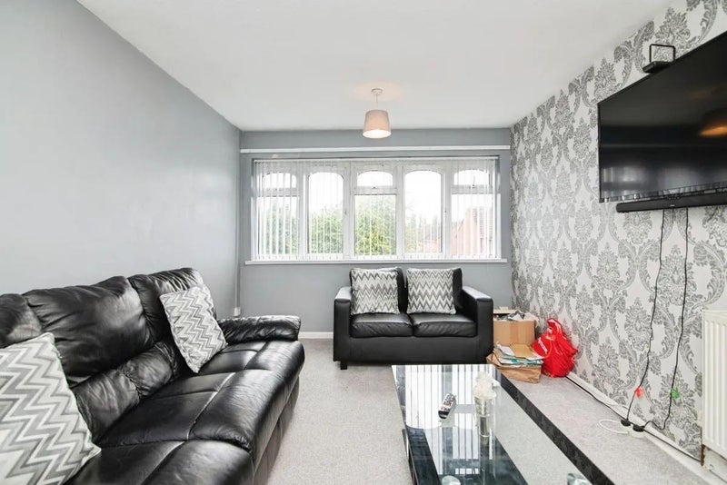 House Saladin Avenue in Sandwell