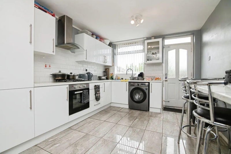House Saladin Avenue in Sandwell