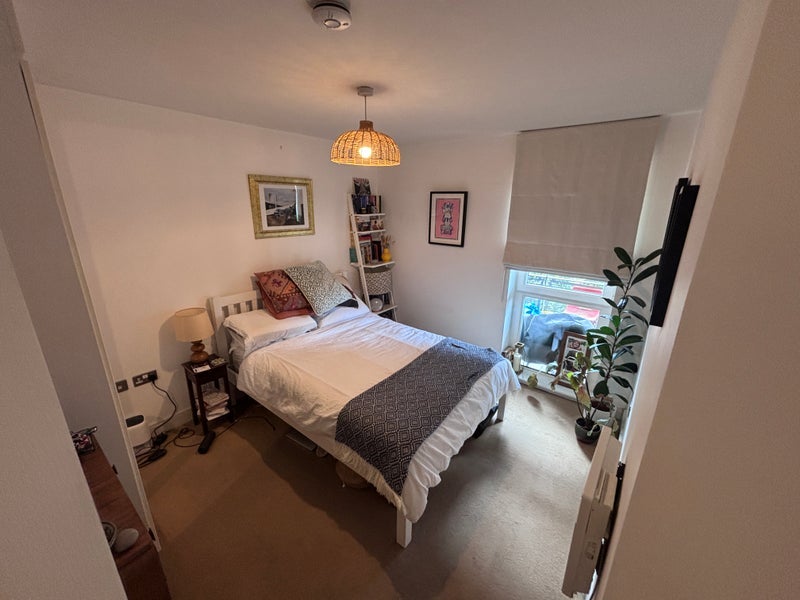 Room Harry Zeital Way in Greater London