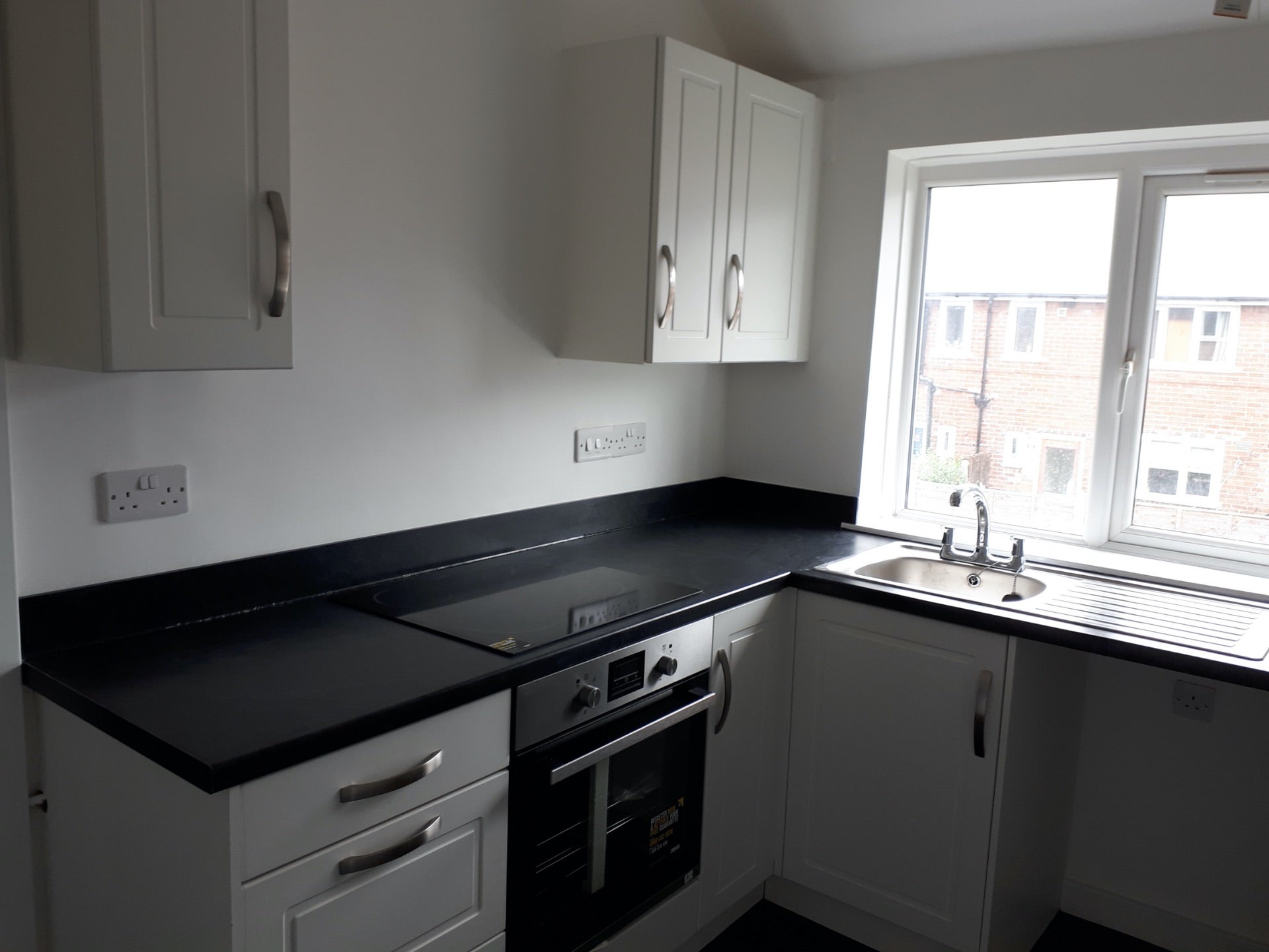 Flat Longcroft Grove in Manchester