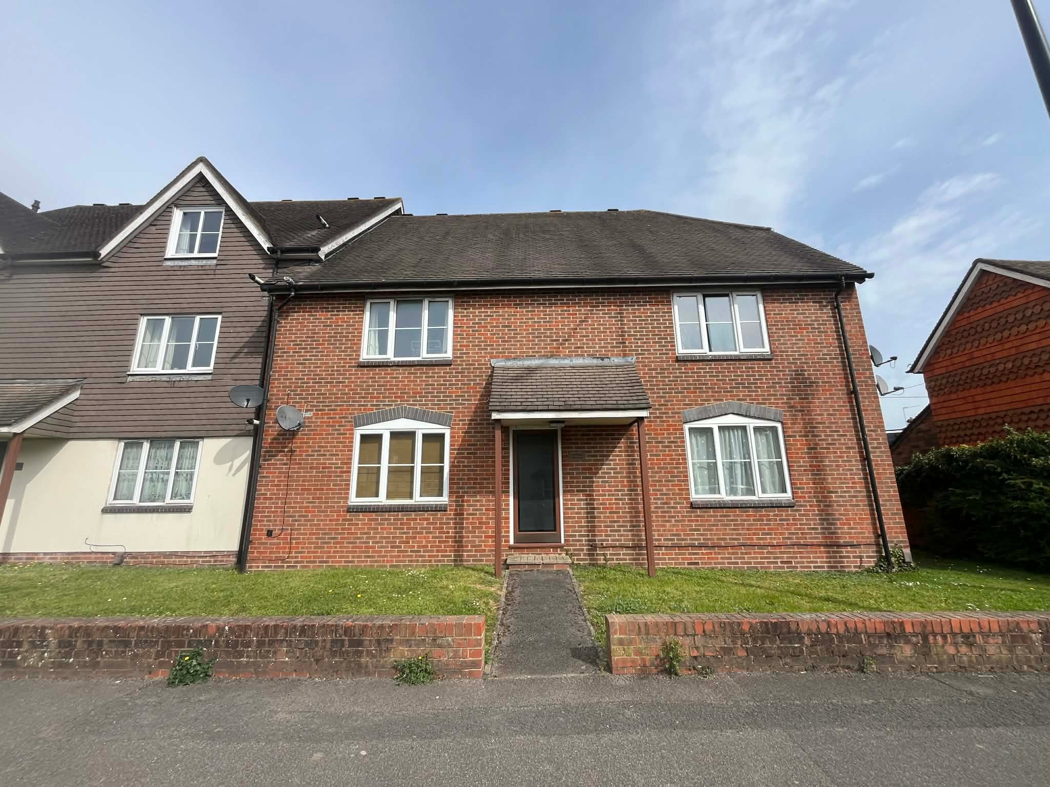 Flat Saint Thomas Court in Thatcham