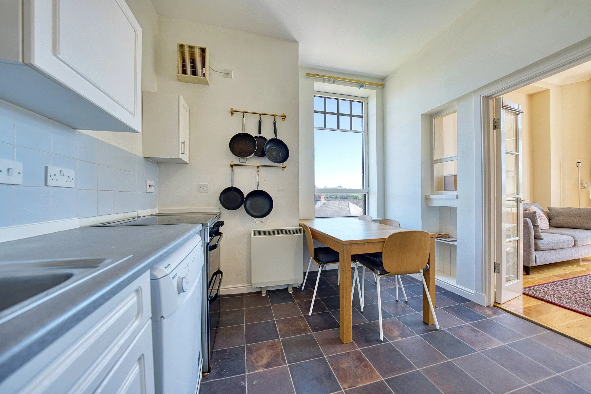 Flat Clarendon Street in Glasgow