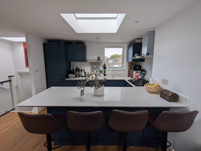 Room Falmer Road in Greater London