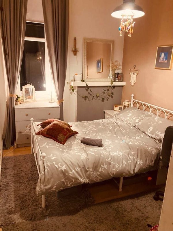 Room Queen's Drive in Glasgow