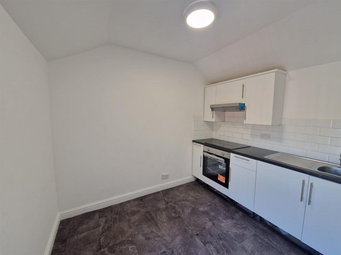 Flat Bernard Street in Swansea