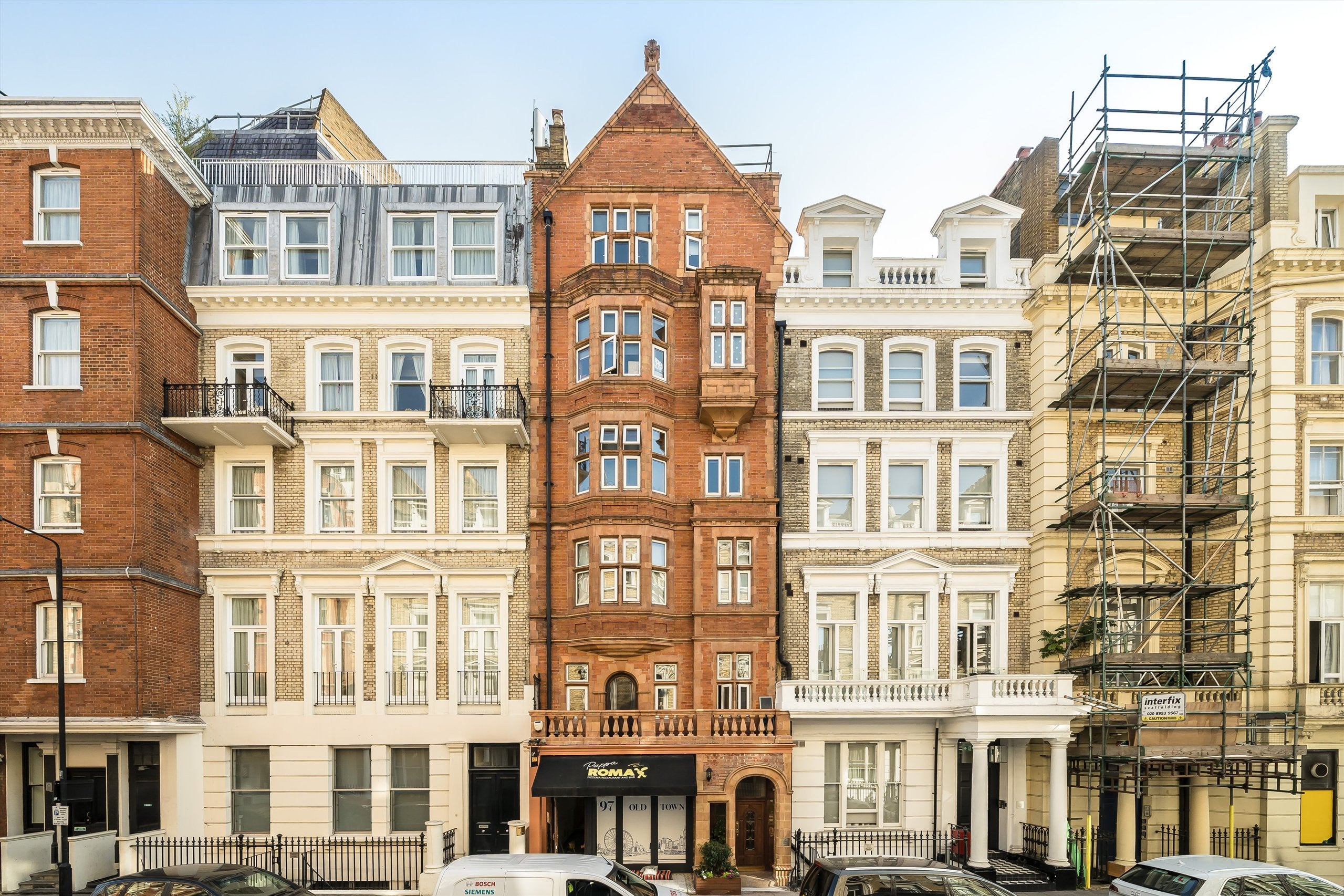 Flat Glendower Place in Greater London
