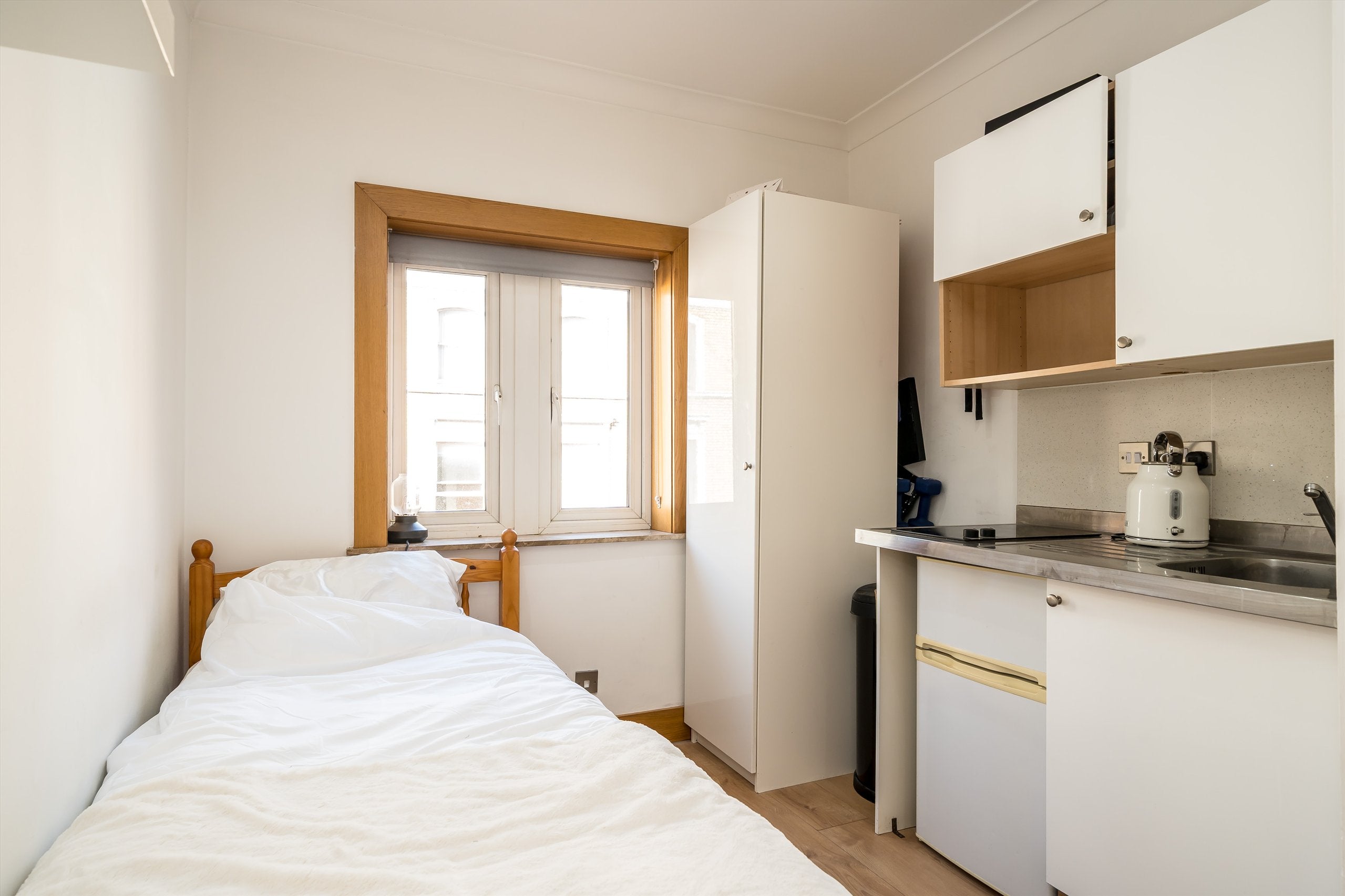 Flat Glendower Place in Greater London