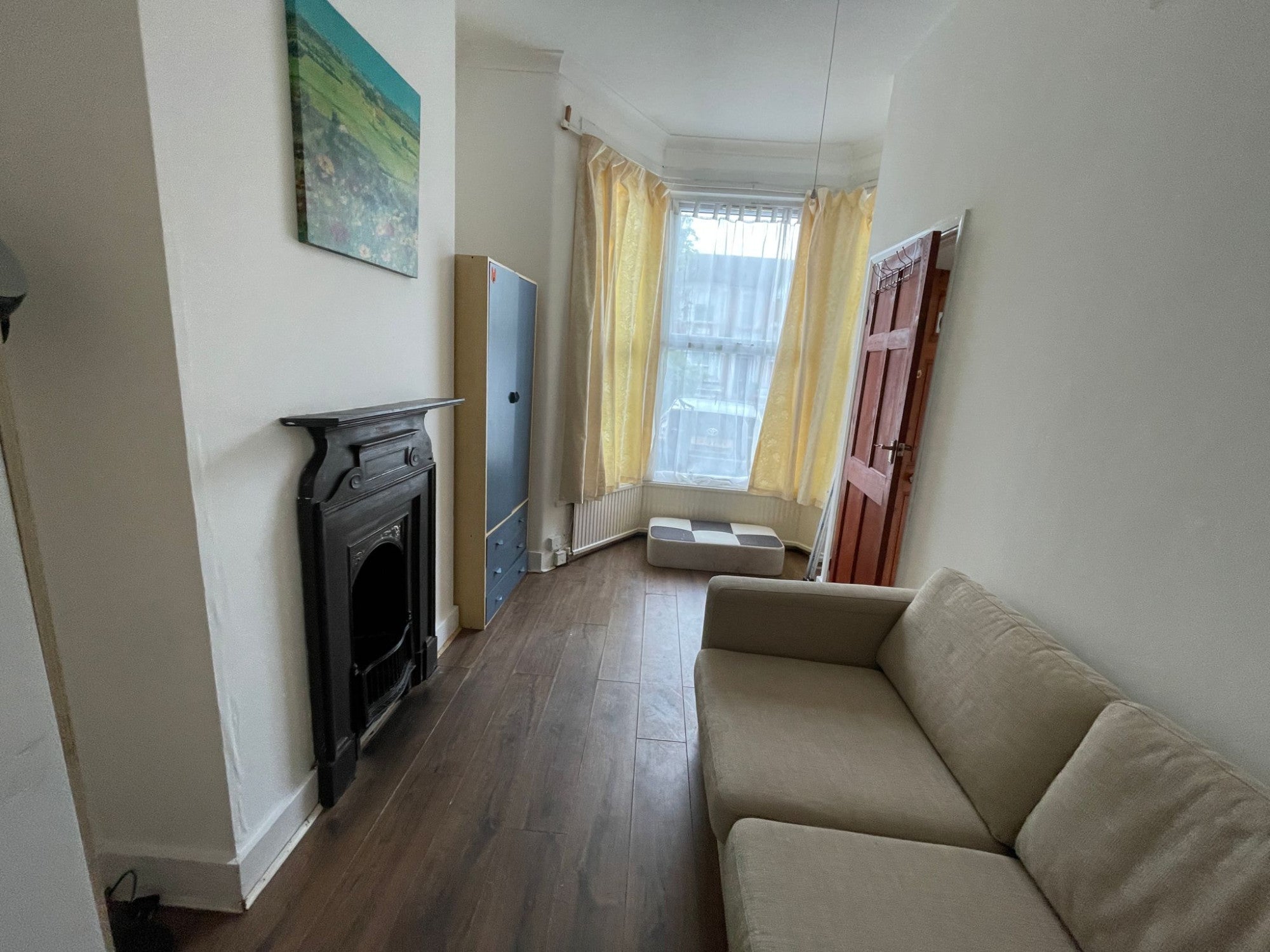 Flat Kensington Gardens in Greater London