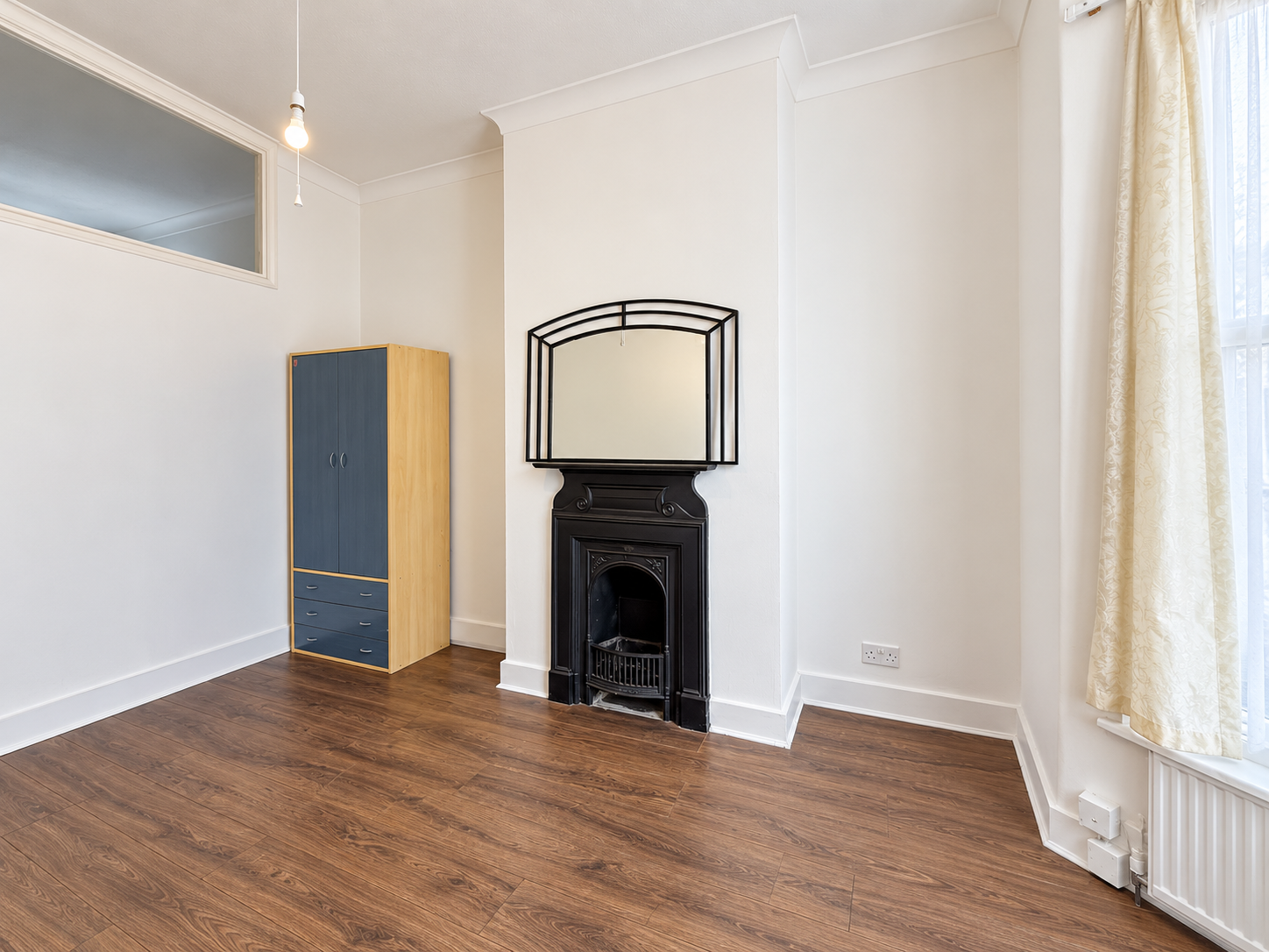 Flat Kensington Gardens in Greater London