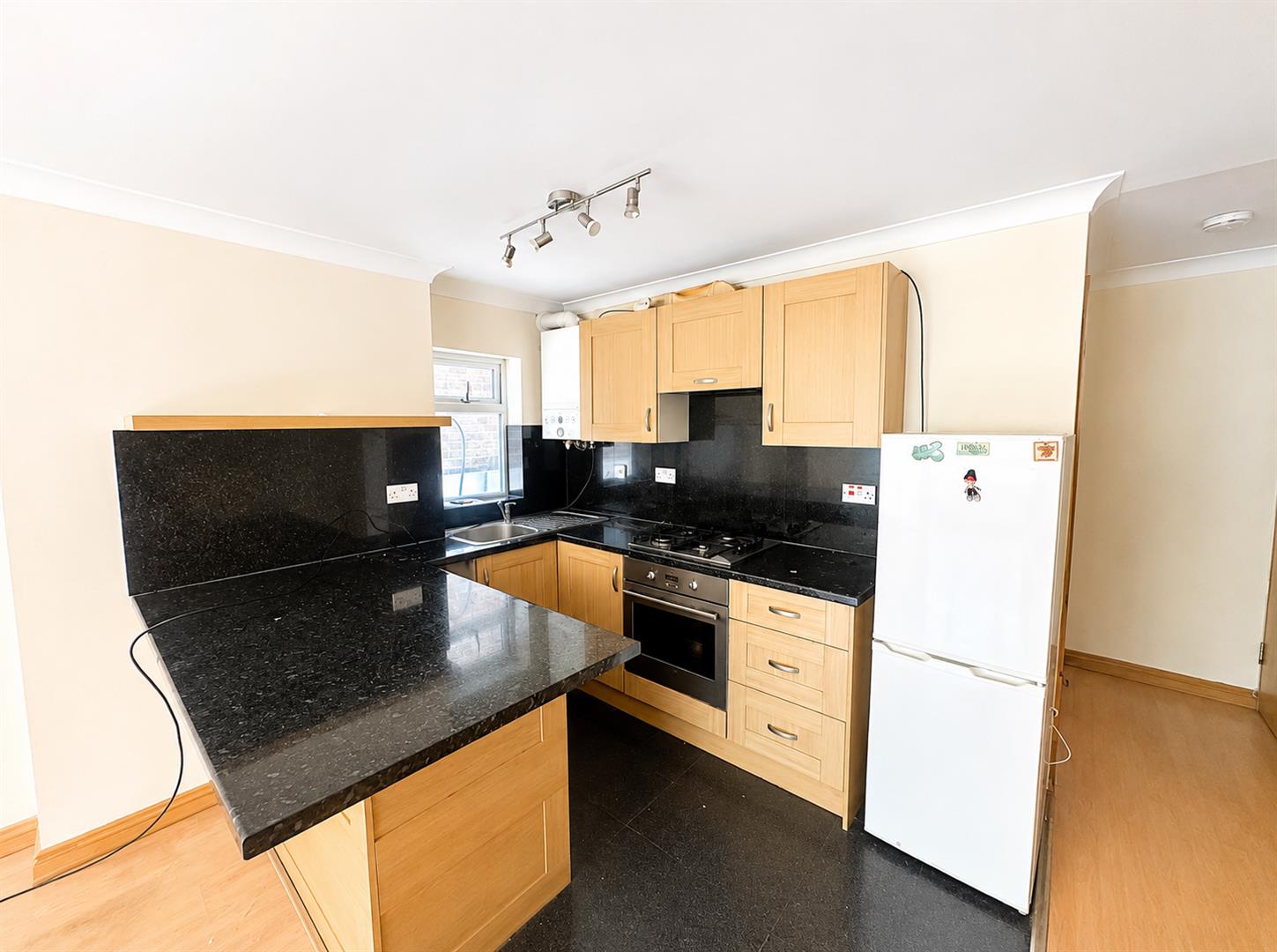 Flat Gladstone Road in Watford