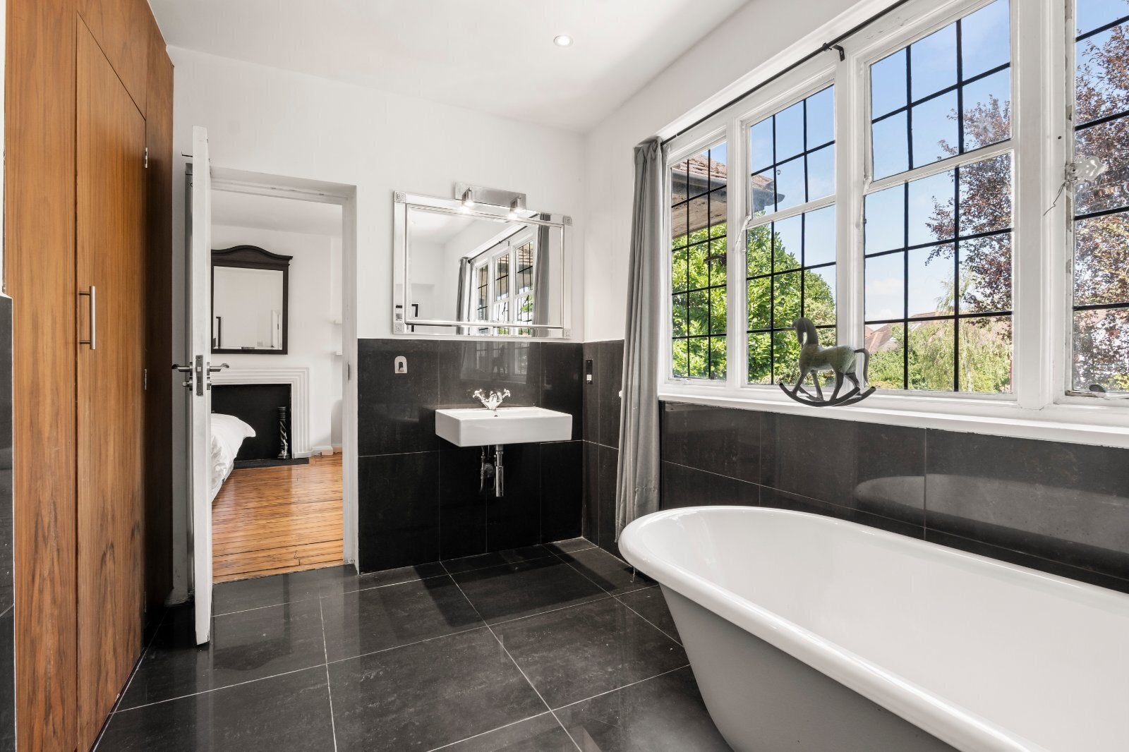 Flat Aylestone Avenue in Greater London