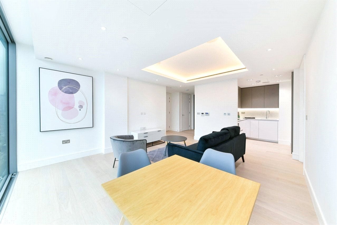 Flat Dingley Road in Greater London