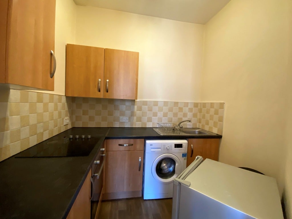Flat Springvalley Terrace in City of Edinburgh